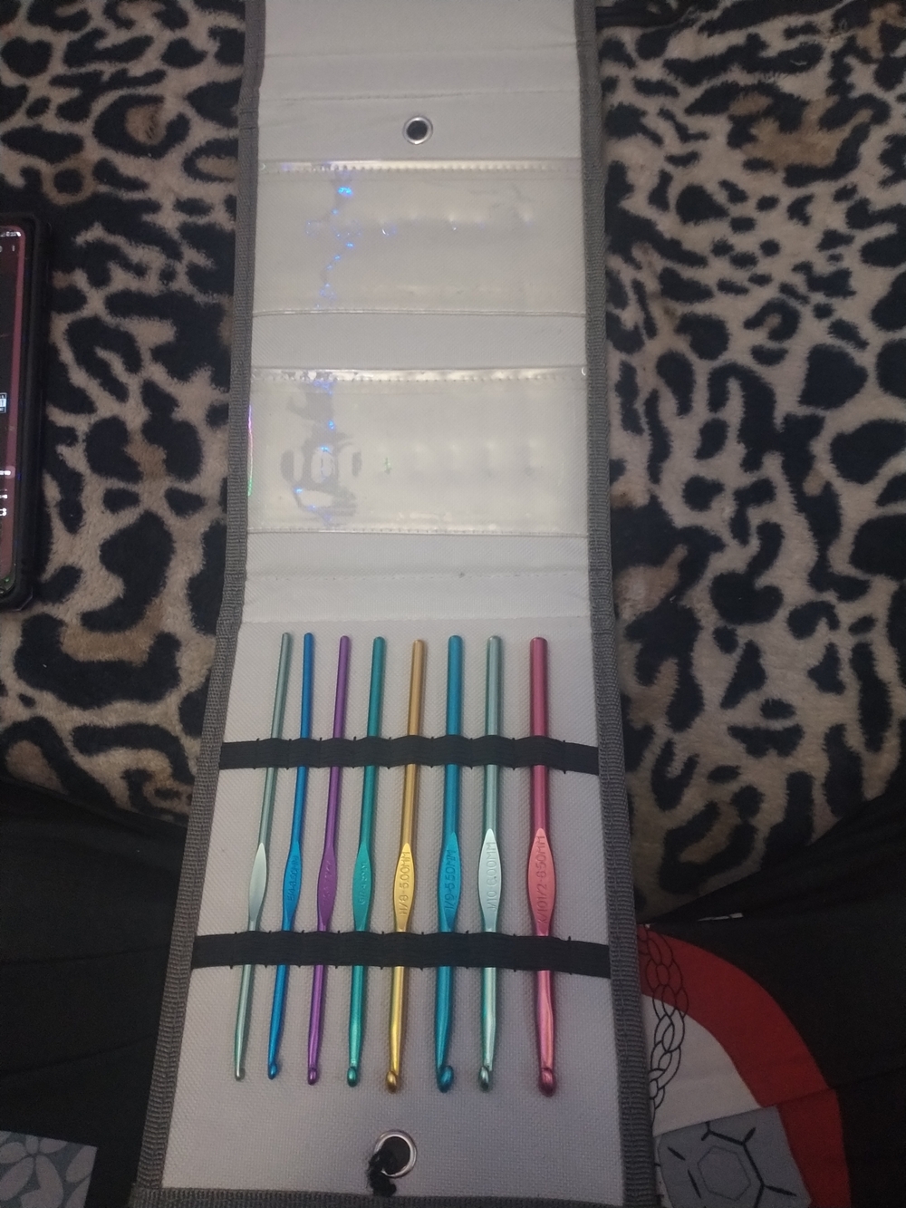 Colorful Aluminum Crochet Hook Set with Case